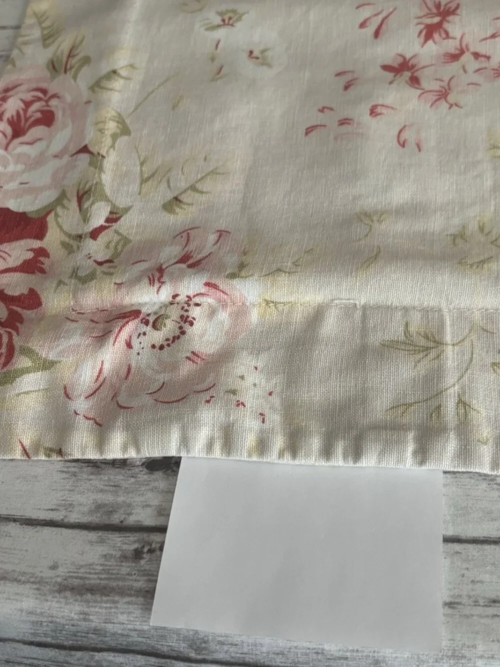 Pottery Barn Ivory Red Rose Shams Pillowcase PAIR Standard Size Linen